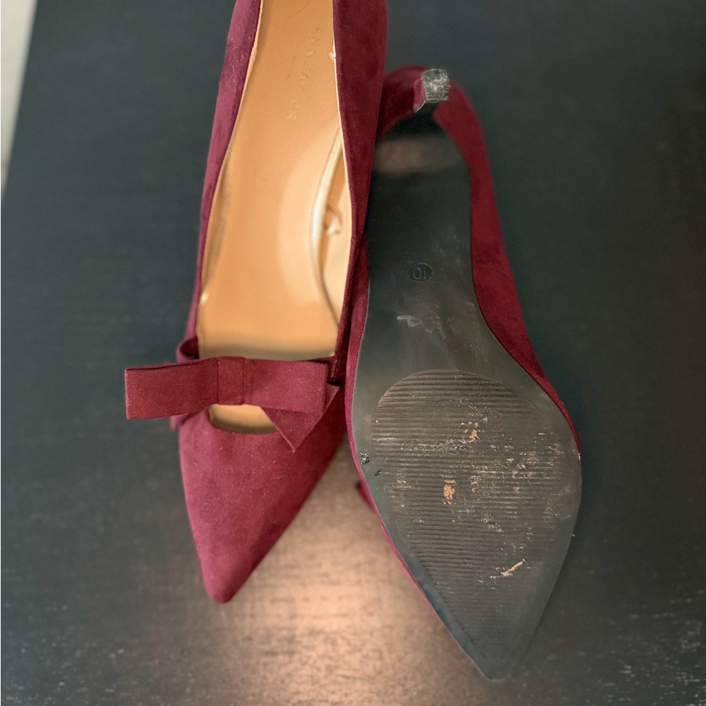 Ann Taylor Burgundy Heels with Bow Detail - Picture 7 of 9